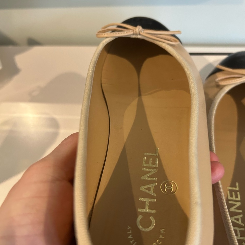 Chanel Beige and Black Women's Ballet Flats - Picture 7 of 15